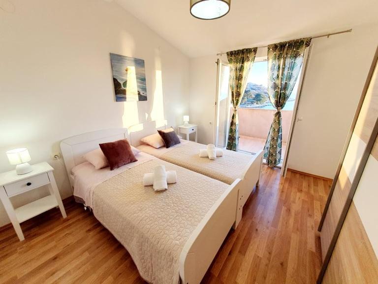 Apartman Sime Tribalj Exteriör bild